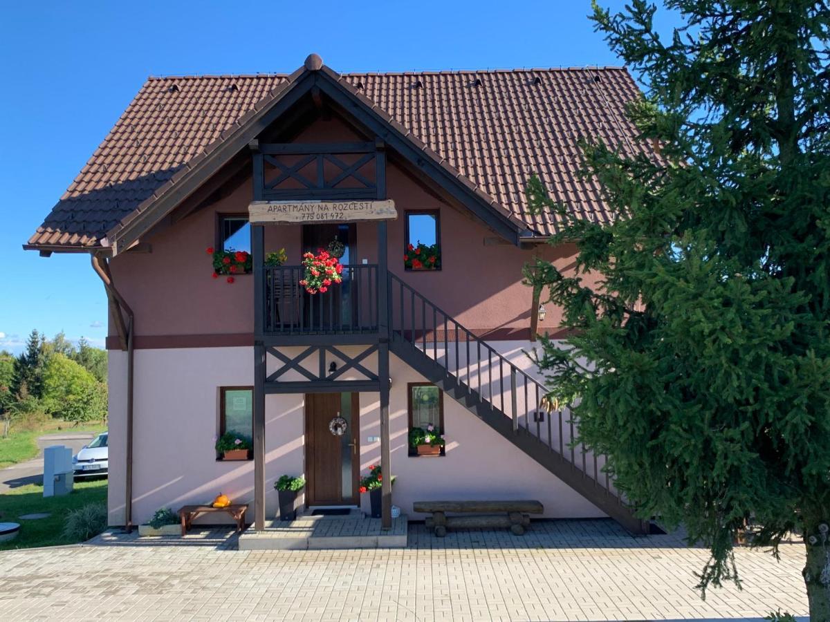 Apartmany Na Rozcesti Lomnice nad Popelkou Dış mekan fotoğraf