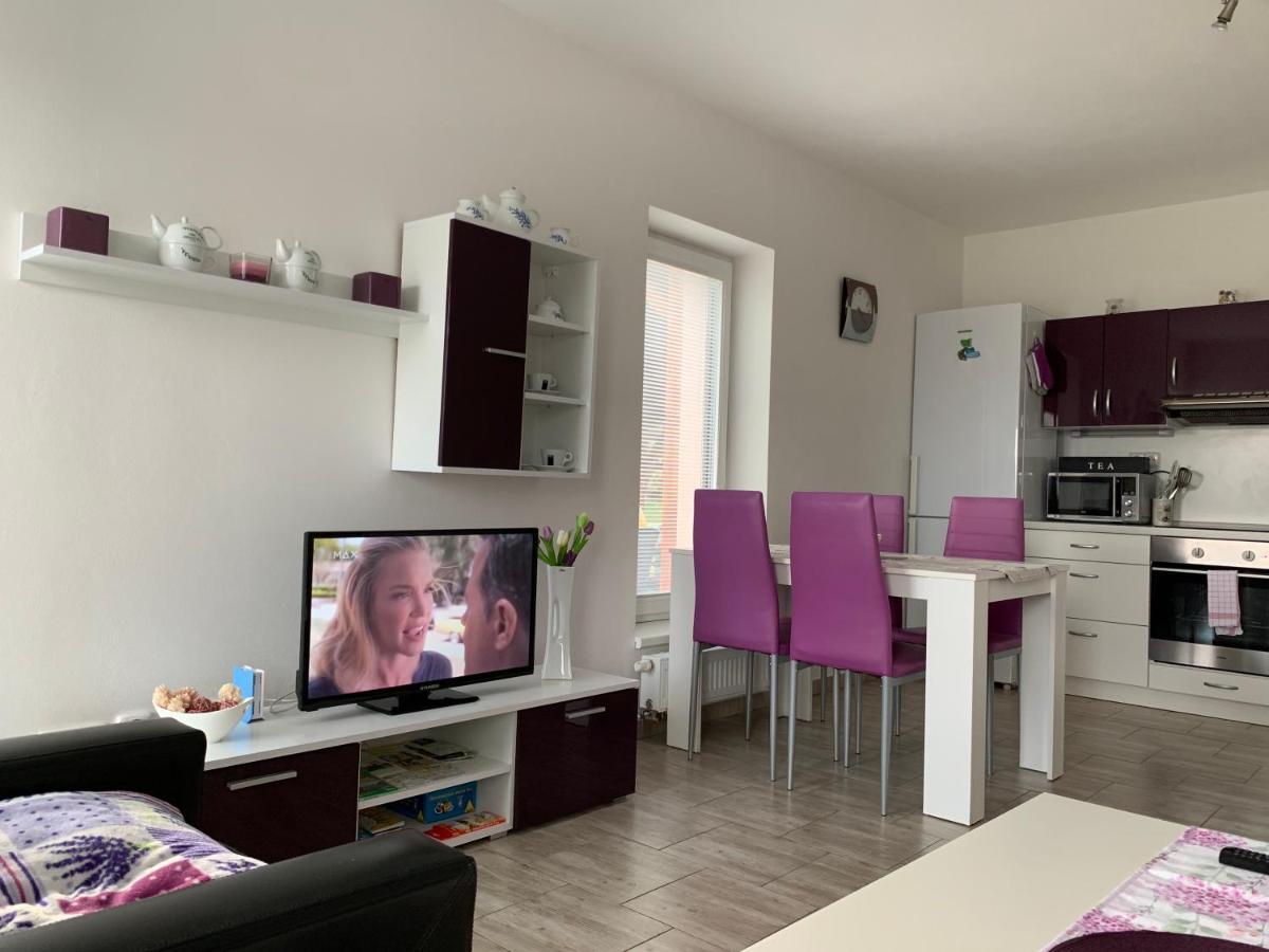 Apartmany Na Rozcesti Lomnice nad Popelkou Dış mekan fotoğraf