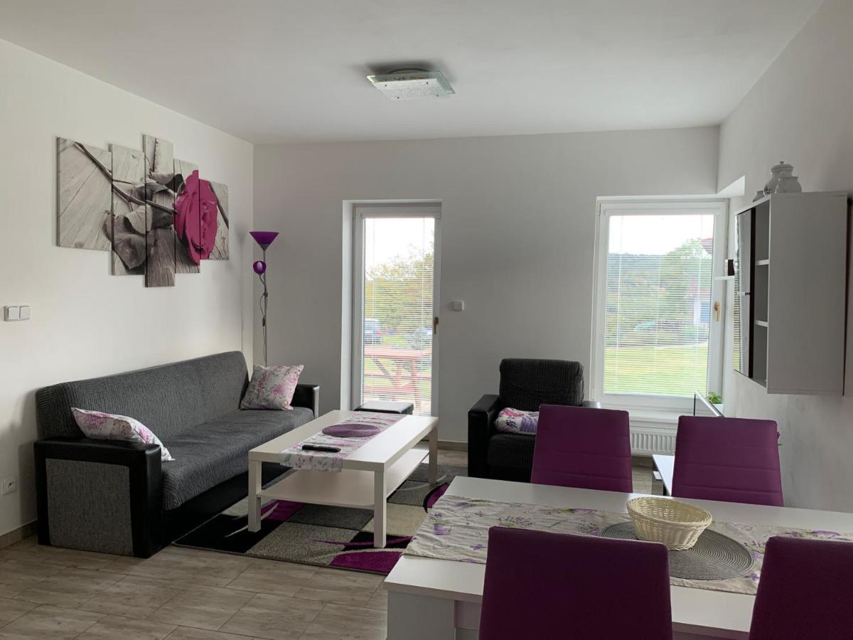 Apartmany Na Rozcesti Lomnice nad Popelkou Dış mekan fotoğraf