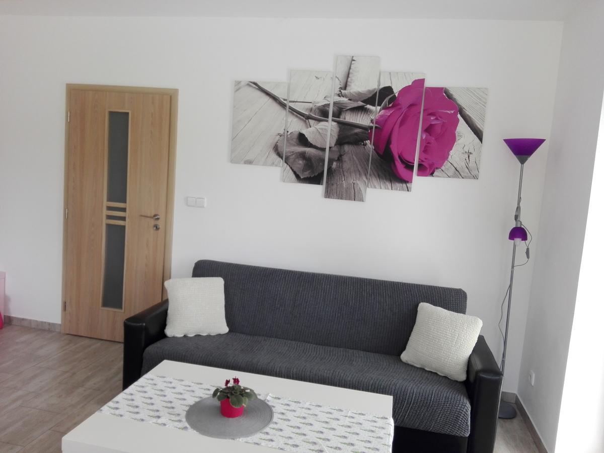 Apartmany Na Rozcesti Lomnice nad Popelkou Dış mekan fotoğraf