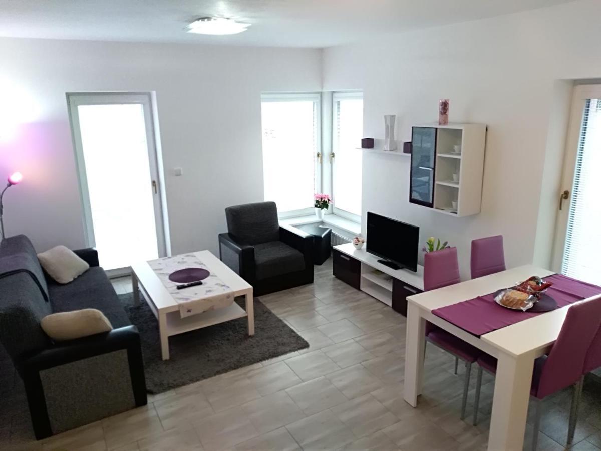 Apartmany Na Rozcesti Lomnice nad Popelkou Dış mekan fotoğraf